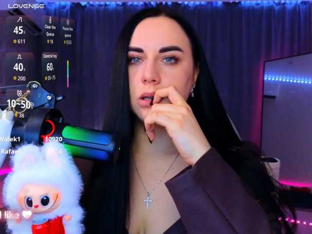 YURIEVNA13 live cam on BongaCams