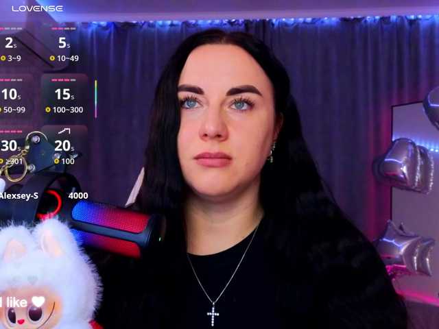 YURIEVNA13 live cam on BongaCams