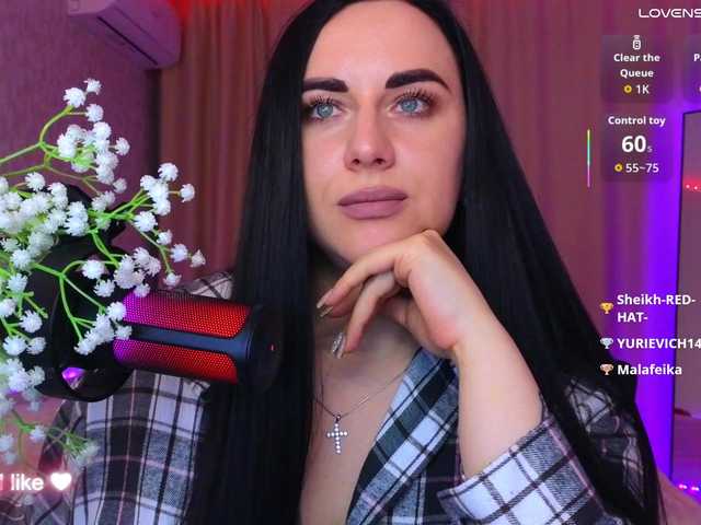 YURIEVNA13 live cam on BongaCams