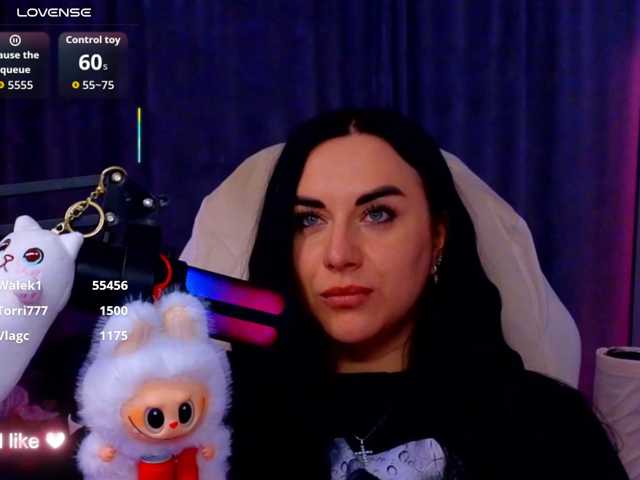 YURIEVNA13 live cam on BongaCams