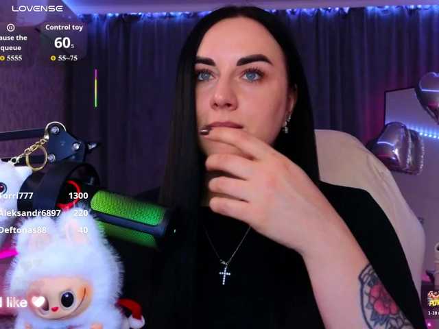 YURIEVNA13 live cam on BongaCams
