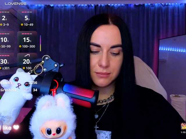 YURIEVNA13, en vivo ahora en BongaCams
