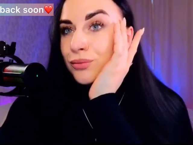 YURIEVNA13 live cam on BongaCams