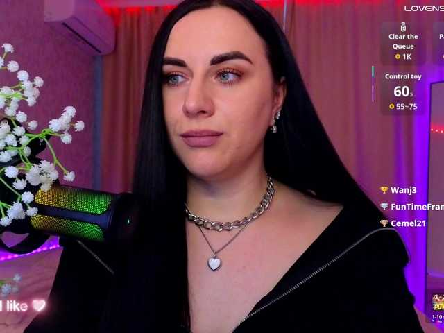 YURIEVNA13 live cam on BongaCams