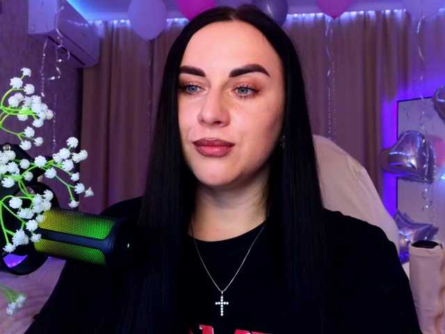 YURIEVNA13 live cam on BongaCams
