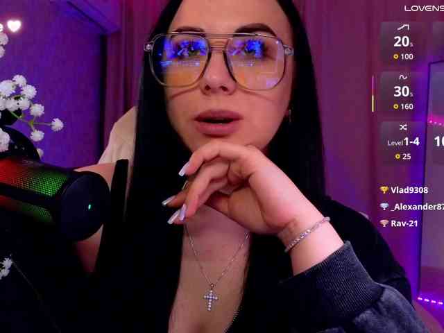 YURIEVNA13 webcam
