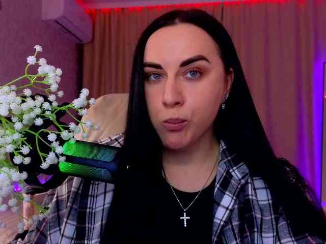YURIEVNA13 webcam