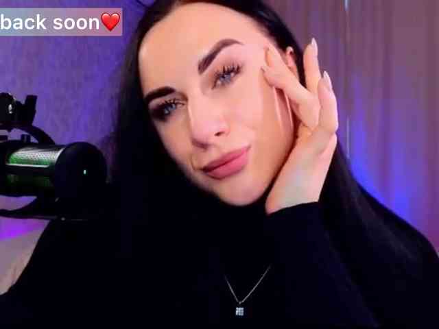 YURIEVNA13 webcam