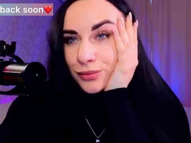 YURIEVNA13 webcam