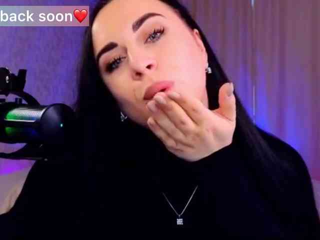 YURIEVNA13 webcam