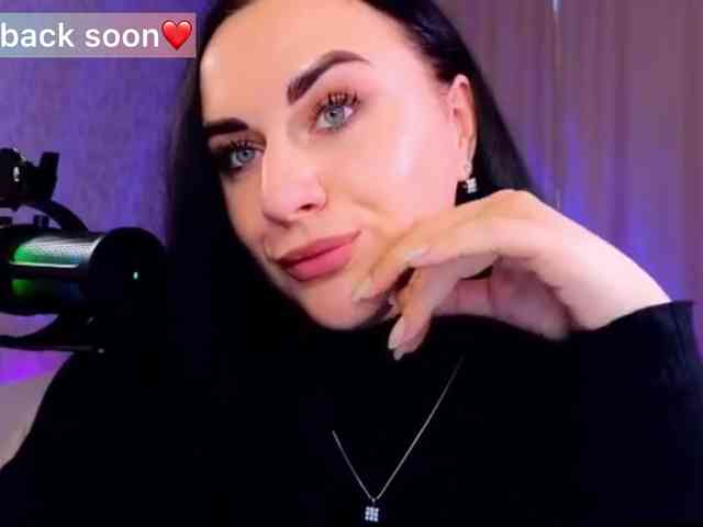 YURIEVNA13 webcam