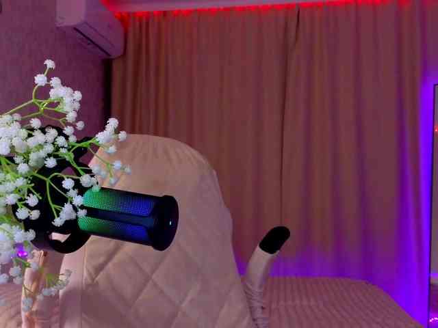 YURIEVNA13 webcam