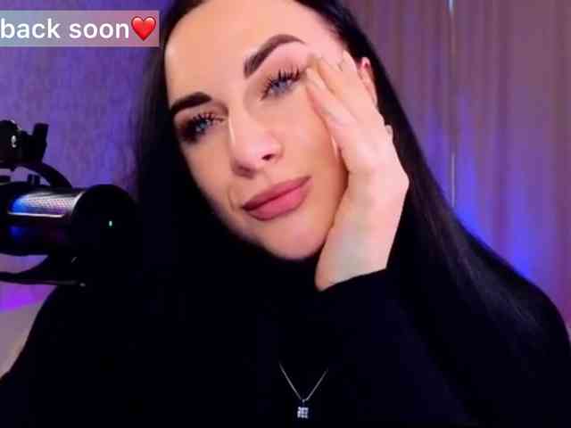 YURIEVNA13 webcam