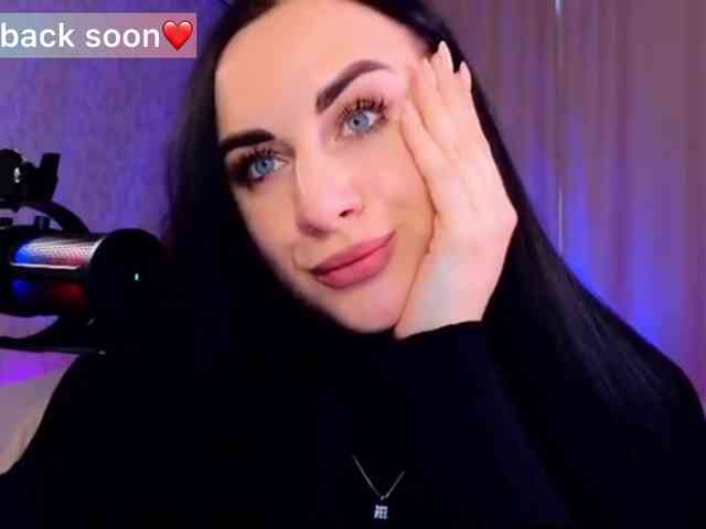 YURIEVNA13 webcam