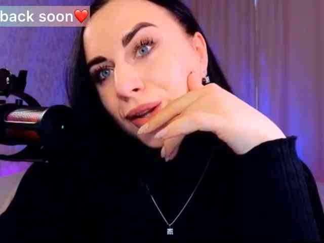 YURIEVNA13 webcam