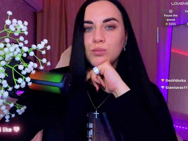YURIEVNA13 webcam