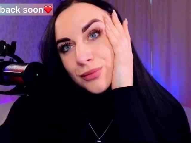 YURIEVNA13 webcam