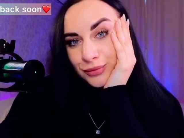 YURIEVNA13 webcam