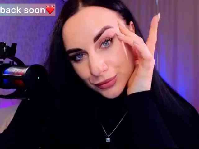 YURIEVNA13 webcam