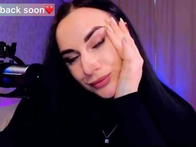 YURIEVNA13 webcam