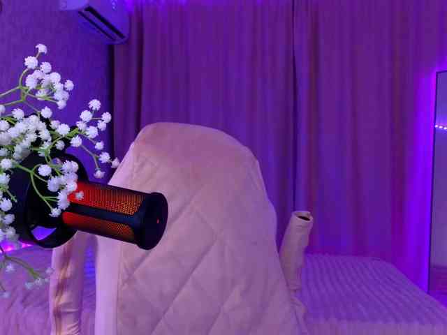 YURIEVNA13 Sex Cam Show