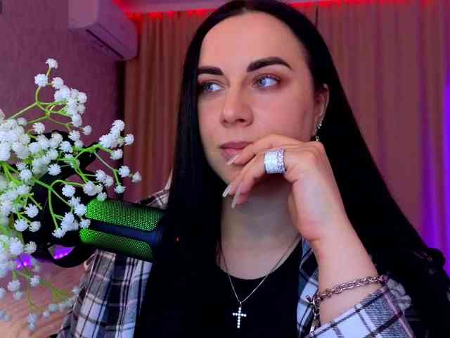 YURIEVNA13 webcam