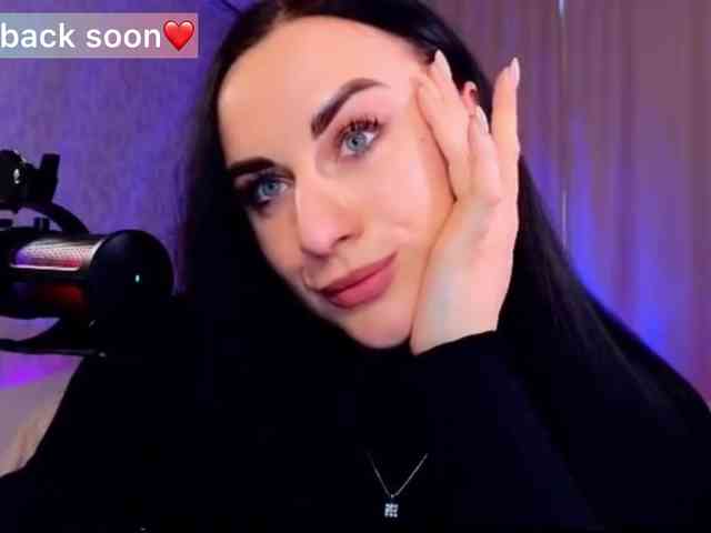 YURIEVNA13 webcam