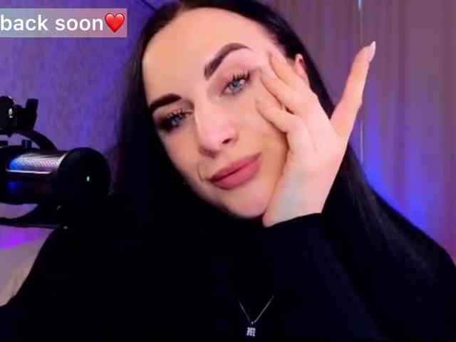 YURIEVNA13 webcam