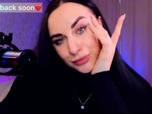 YURIEVNA13 webcam