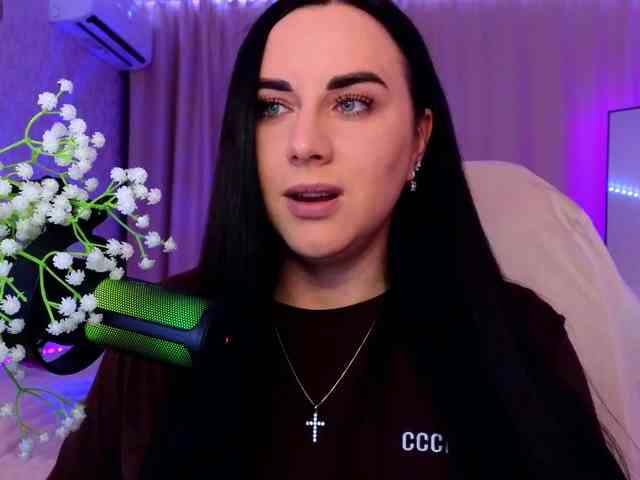 YURIEVNA13 webcam