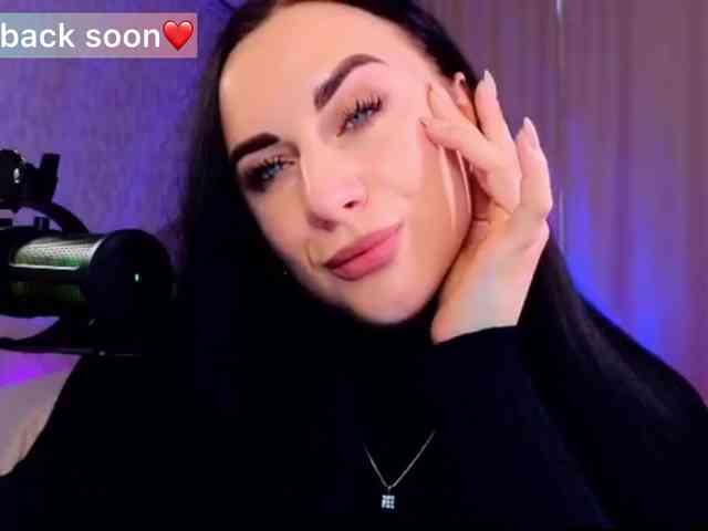 YURIEVNA13 webcam