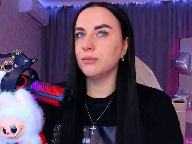 YURIEVNA13 webcam