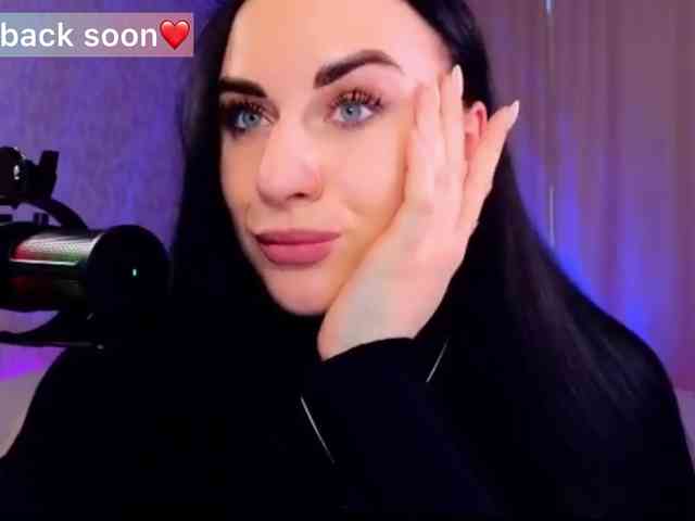 YURIEVNA13 webcam