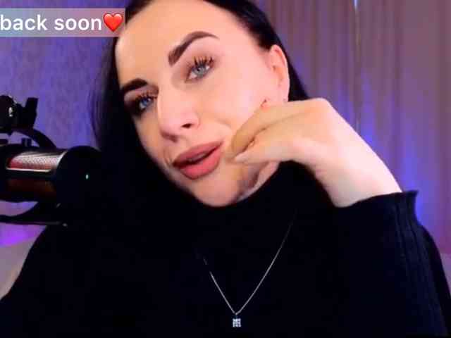 YURIEVNA13 webcam
