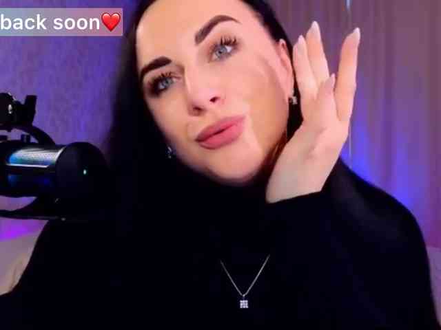 YURIEVNA13 webcam