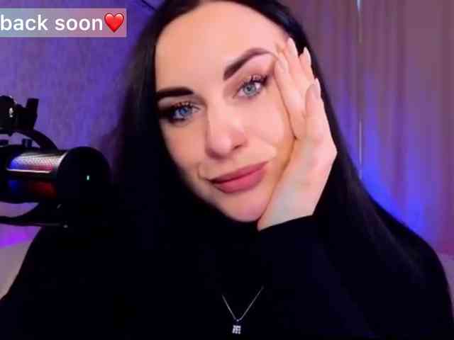 YURIEVNA13 webcam