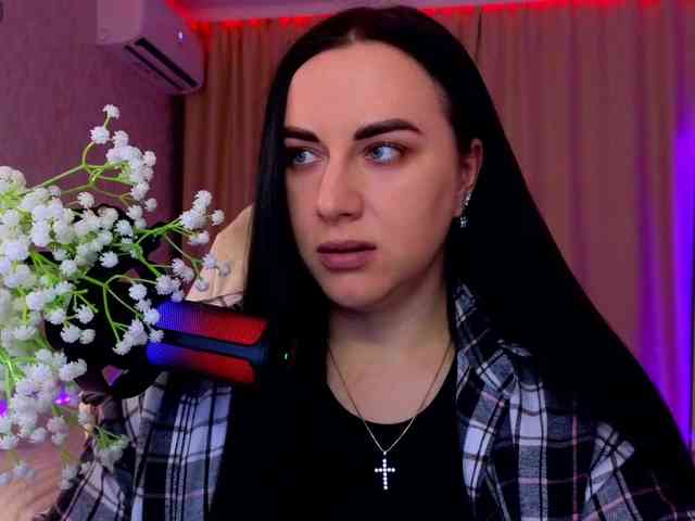 YURIEVNA13 webcam
