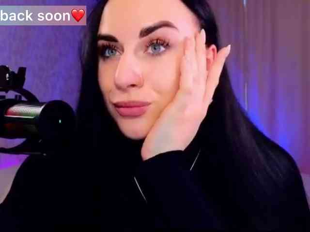 YURIEVNA13 webcam