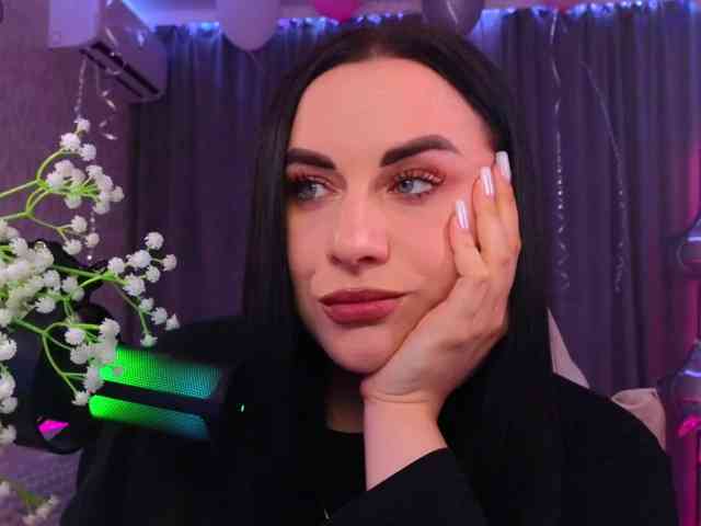 YURIEVNA13 webcam