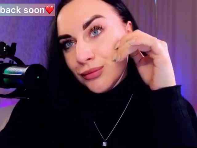 YURIEVNA13 webcam