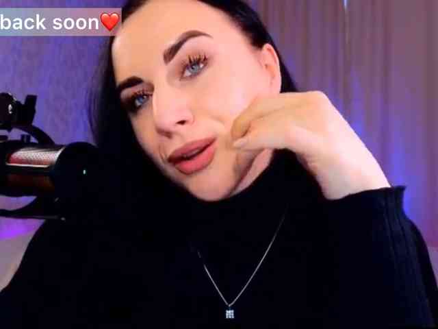YURIEVNA13 webcam