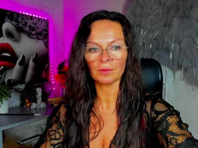 HelenSHOW1
