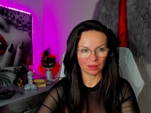 HelenSHOW1