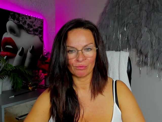 HelenSHOW1