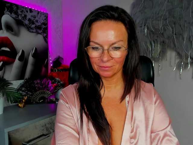 HelenSHOW1