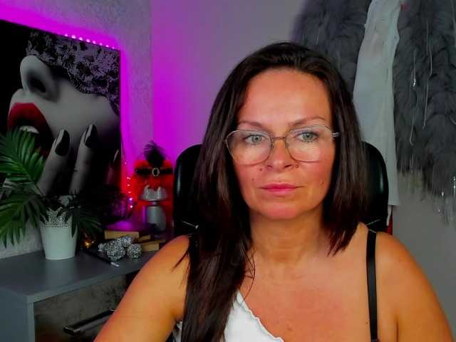 HelenSHOW1