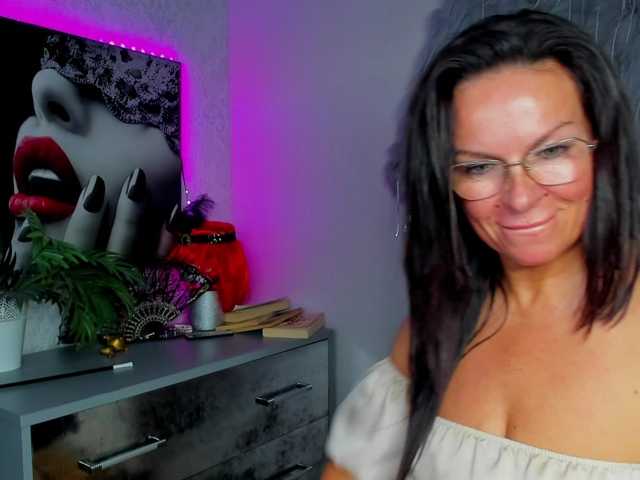 HelenSHOW1
