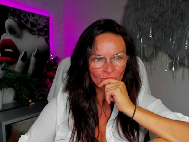HelenSHOW1