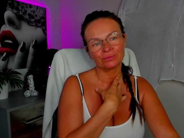 HelenSHOW1