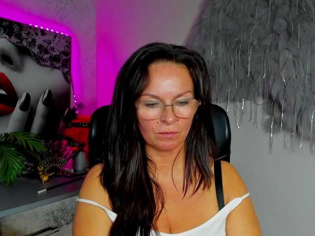 HelenSHOW1